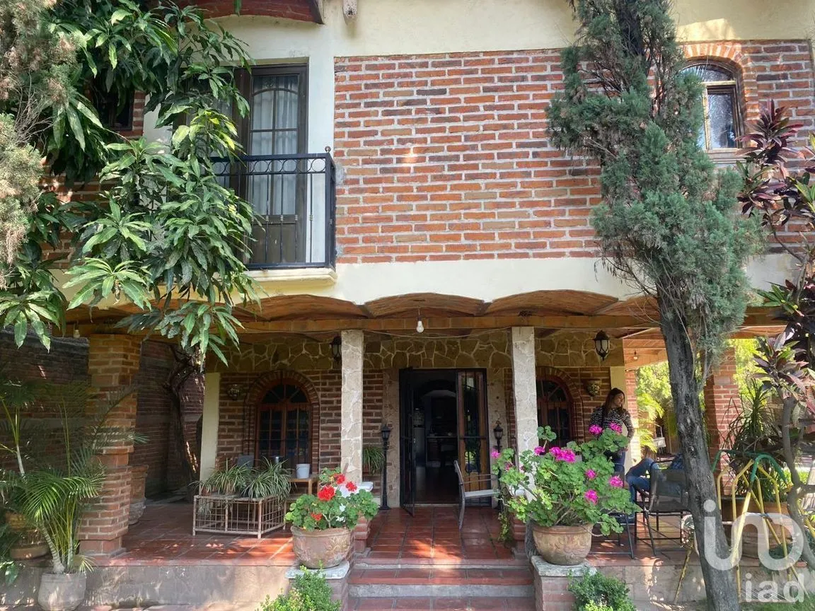 Casa en Venta en Santa Cruz de las Flores, Tlajomulco de Zúñiga, Jalisco | NEX-232143 | iad México | Foto 1 de 23