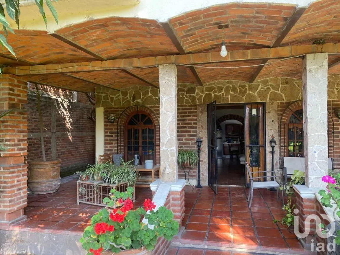Casa en Venta en Santa Cruz de las Flores, Tlajomulco de Zúñiga, Jalisco | NEX-276480 | iad México | Foto 2 de 23