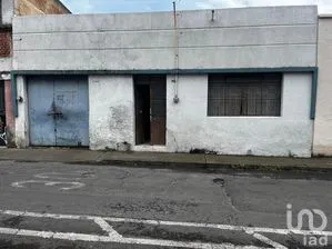 NEX-278894 - Casa en Venta, con 4 recamaras, con 2 baños, con 176 m2 de construcción en Santa Teresita, CP 44600, Jalisco.
