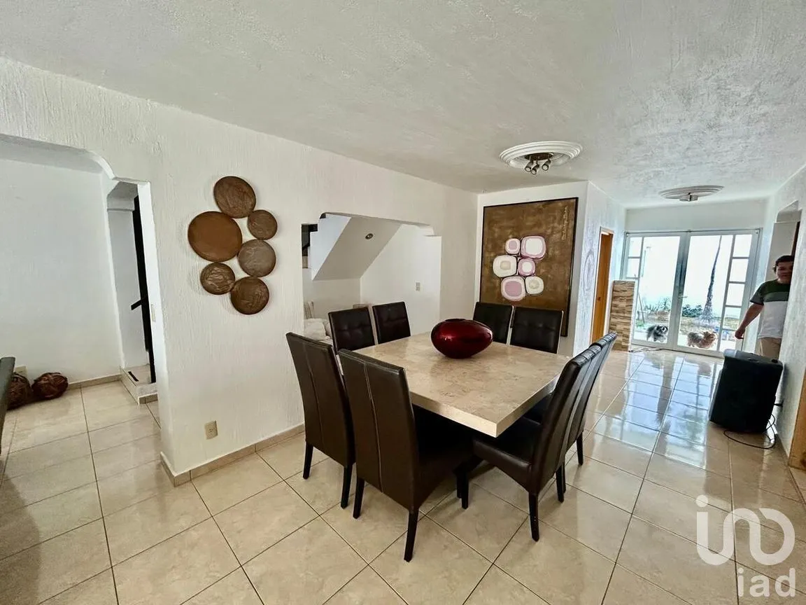 Casa en Venta en Francisco Sarabia, Zapopan, Jalisco | NEX-278920 | iad México | Foto 3 de 27