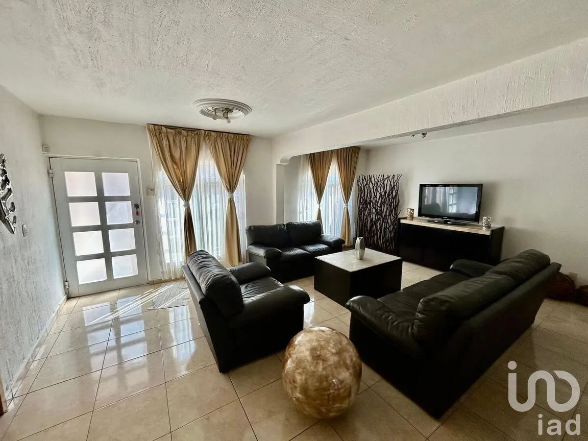 Casa en Venta en Francisco Sarabia, Zapopan, Jalisco | NEX-278920 | iad México | Foto 4 de 27
