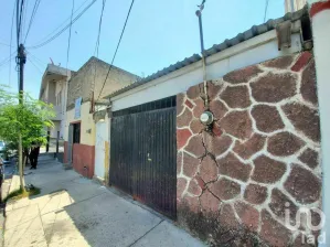 NEX-81830 - Casa en Venta, con 4 recamaras, con 2 baños, con 339 m2 de construcción en La Federacha, CP 44300, Jalisco.