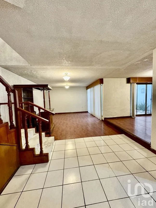 Casa en Venta en La Estancia, Zapopan, Jalisco | NEX-226719 | iad México | Foto 2 de 28
