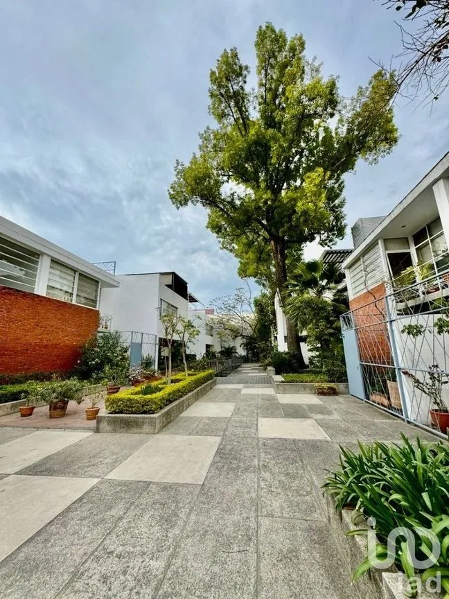 Casa en Venta en Americana, Guadalajara, Jalisco | NEX-232057 | iad México | Foto 1 de 45