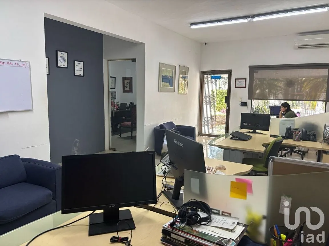 Oficina en Renta en Itzimna, Mérida, Yucatán | NEX-269957 | iad México | Foto 3 de 10