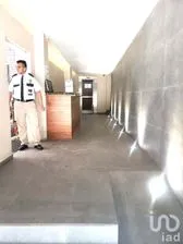 NEX-232576 - Oficina en Renta, con 2 baños, con 100 m2 de construcción.