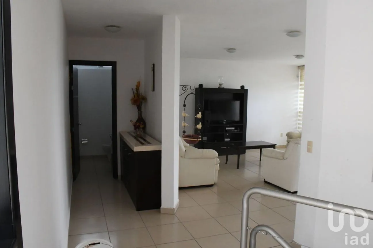 Casa en Venta en Villas de Irapuato, Irapuato, Guanajuato | NEX-228328 | iad México | Foto 1 de 49