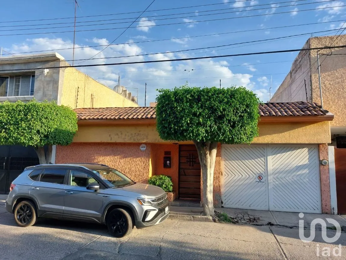 Casa en Venta en Las Reynas, Irapuato, Guanajuato | NEX-228342 | iad México | Foto 1 de 27