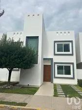 NEX-294553 - Casa en Venta, con 3 recamaras, con 2 baños, con 144 m2 de construcción en Residencial Bosques, CP 36833, Guanajuato.