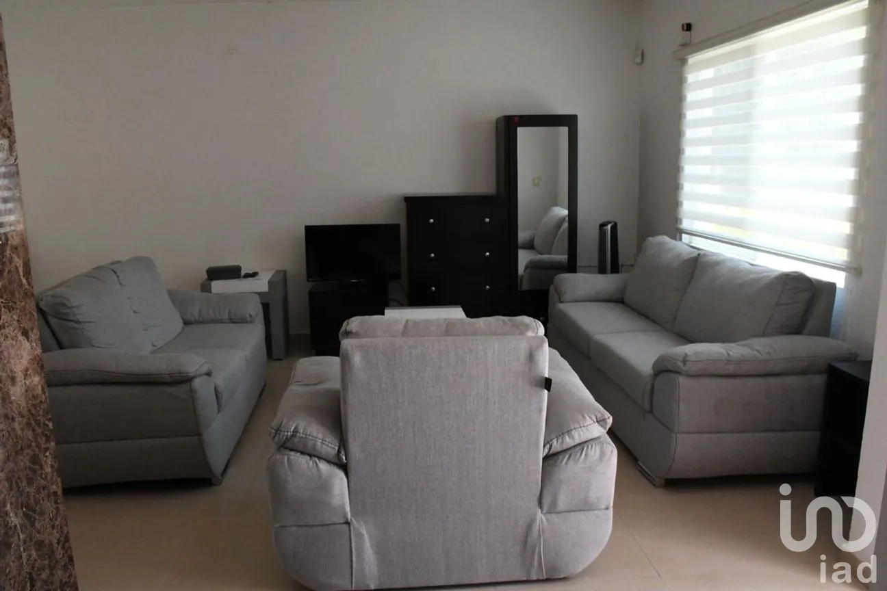 Casa en Venta en Residencial Bosques, Irapuato, Guanajuato | NEX-294554 | iad México | Foto 2 de 37