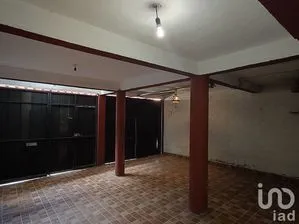NEX-229887 - Casa en Venta, con 4 recamaras, con 2 baños, con 150.36 m2 de construcción en Campestre de las Flores, CP 36625, Guanajuato.