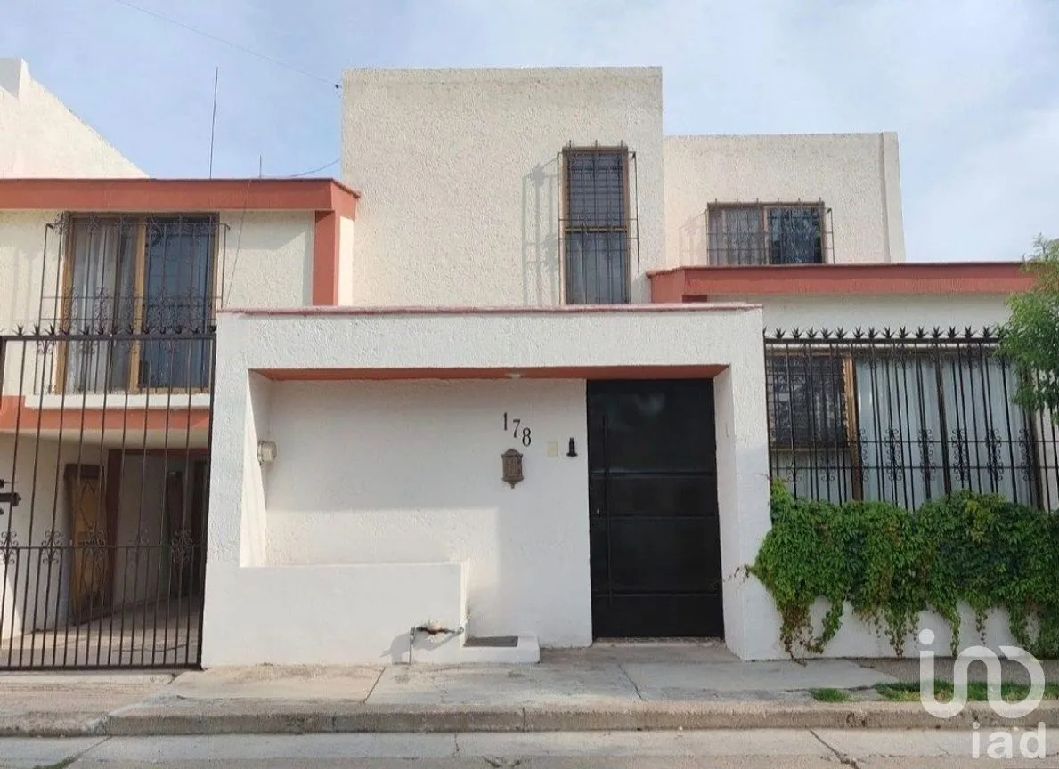 Casa en Venta en Las Plazas, Irapuato, Guanajuato | NEX-288752 | iad México | Foto 1 de 8