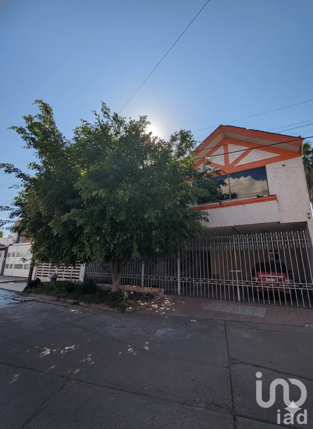 Casa en Venta en Las Plazas, Irapuato, Guanajuato | NEX-290672 | iad México | Foto 1 de 12