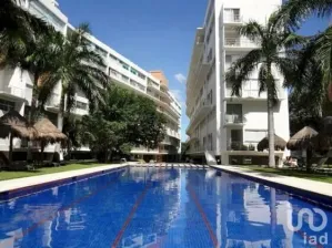 NEX-110720 - Departamento en Venta, con 2 recamaras, con 2 baños, con 94 m2 de construcción en Supermanzana 16, CP 77505, Quintana Roo.