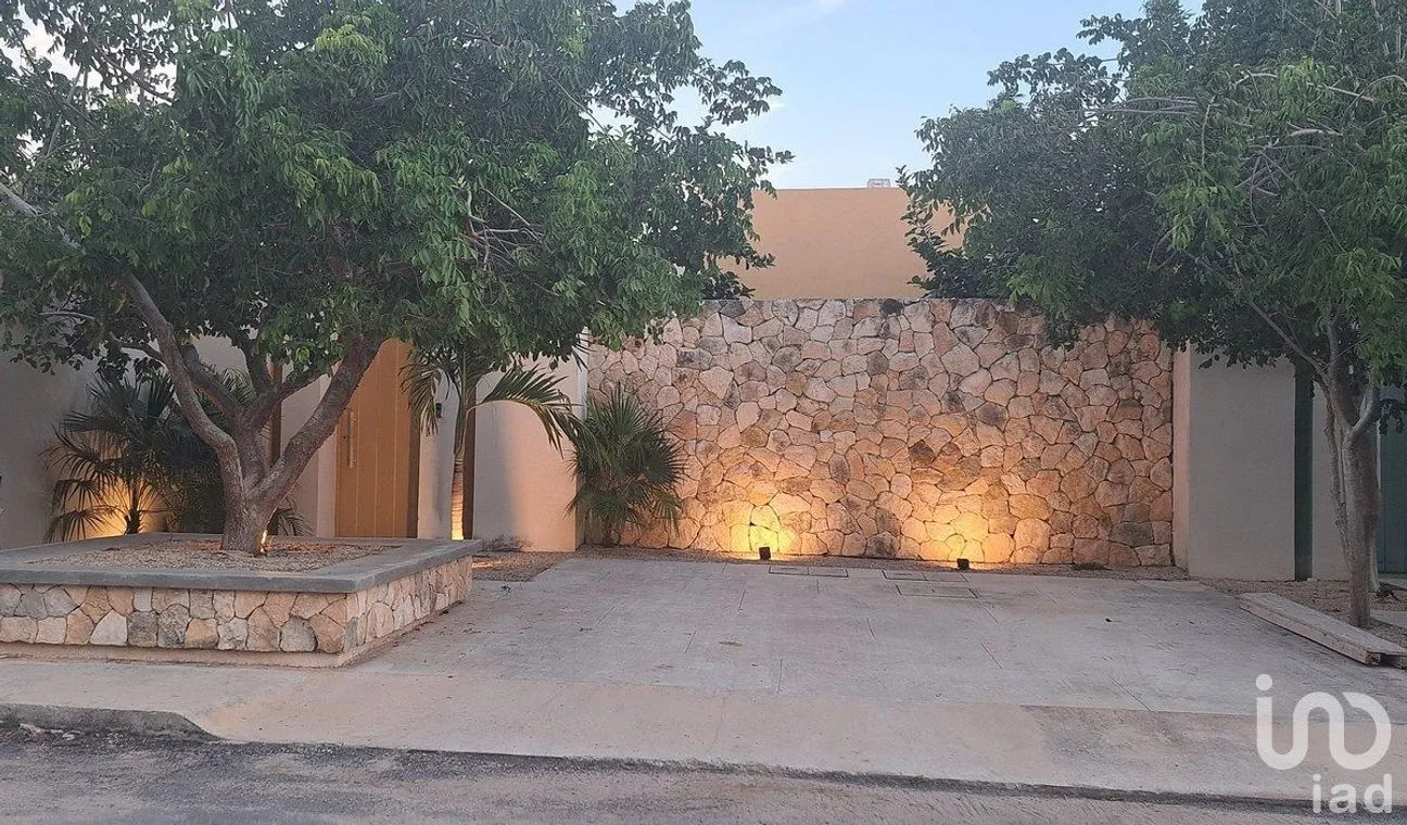 Casa en Venta en Cholul, Mérida, Yucatán | NEX-288322 | iad México | Foto 1 de 18