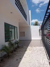 NEX-299158 - Casa en Renta, con 4 recamaras, con 5 baños, con 292.9 m2 de construcción.