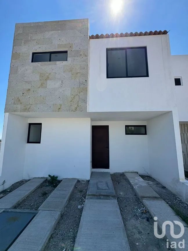 Casa en Venta en Ciudad Maderas Residencial Querétaro, El Marqués, Querétaro | NEX-275463 | iad México | Foto 1 de 23