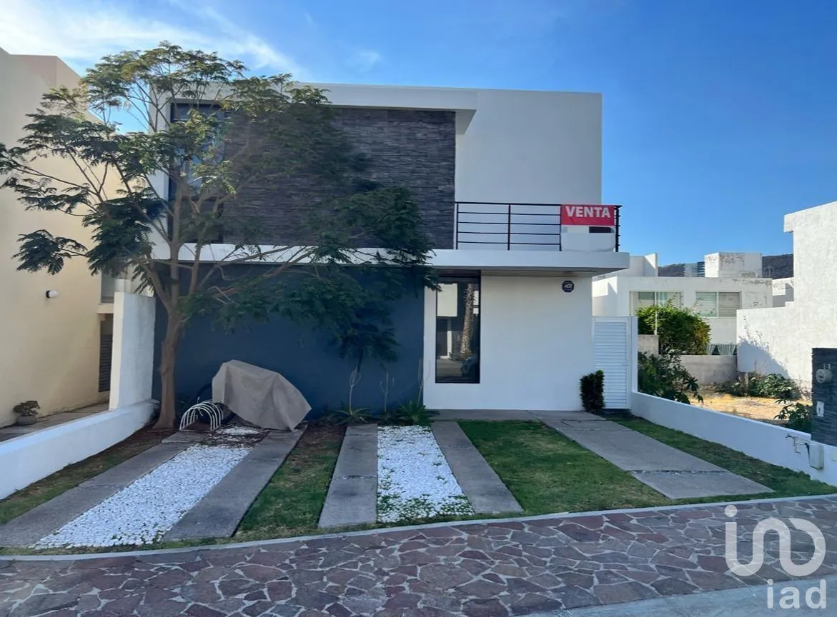 Casa en Venta en Residencial el Refugio, Querétaro, Querétaro | NEX-280588 | iad México | Foto 1 de 34