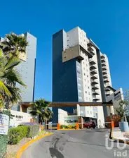 NEX-300549 - Departamento en Renta, con 3 recamaras, con 2 baños, con 100 m2 de construcción.