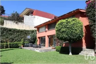 NEX-81307 - Casa en Venta, con 4 recamaras, con 3 baños, con 600 m2 de construcción en Bosque de las Lomas, CP 11700, Ciudad de México.