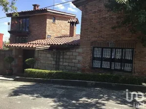 NEX-82222 - Casa en Venta, con 3 recamaras, con 3 baños, con 420 m2 de construcción en Lomas de Vista Hermosa, CP 05100, Ciudad de México.