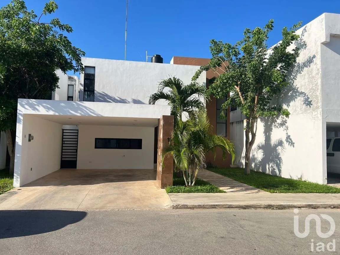 Casa en Renta en Bosques de Conkal, Conkal, Yucatán | NEX-230401 | iad México | Foto 1 de 21