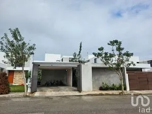 NEX-202389 - Casa en Venta, con 3 recamaras, con 3 baños, con 196.7 m2 de construcción en Conkal, CP 97345, Yucatán.