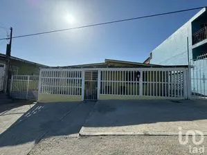 NEX-227018 - Casa en Venta en Libertad, CP 22400, Baja California.