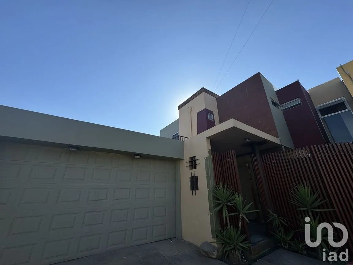 Casa en Venta en Las Plazas, Tijuana, Baja California | NEX-228491 | iad México | Foto 2 de 36
