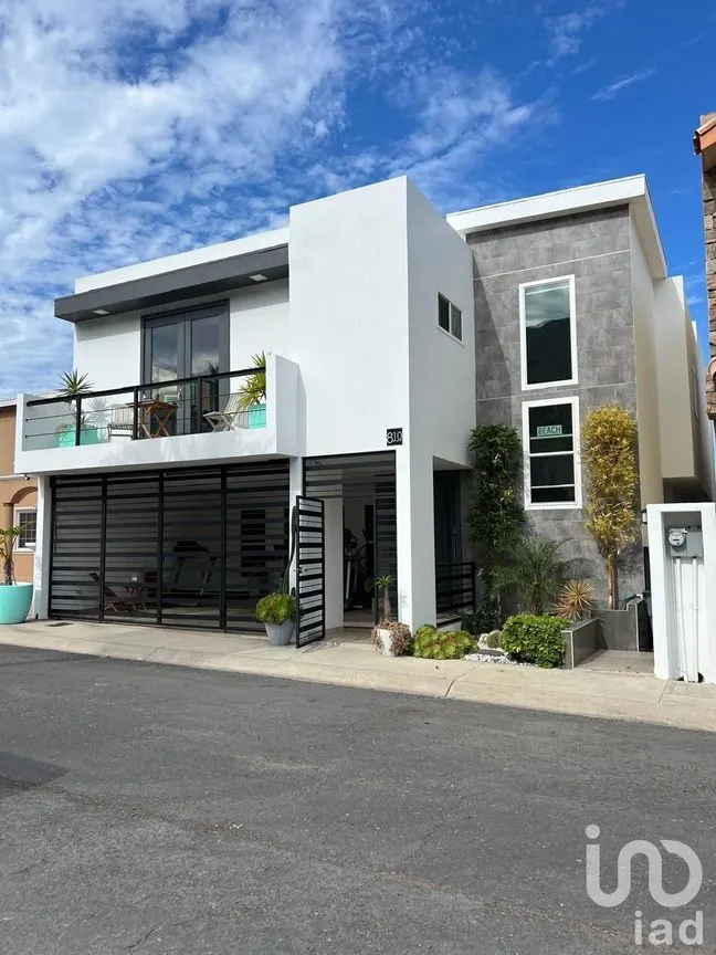 Casa en Venta en Misión del Mar II, Playas de Rosarito, Baja California | NEX-231283 | iad México | Foto 1 de 45