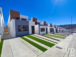 NEX-284521 - Casa en Venta, con 3 recamaras, con 2 baños, con 130 m2 de construcción en Hacienda Casa Grande, CP 22244, Baja California.