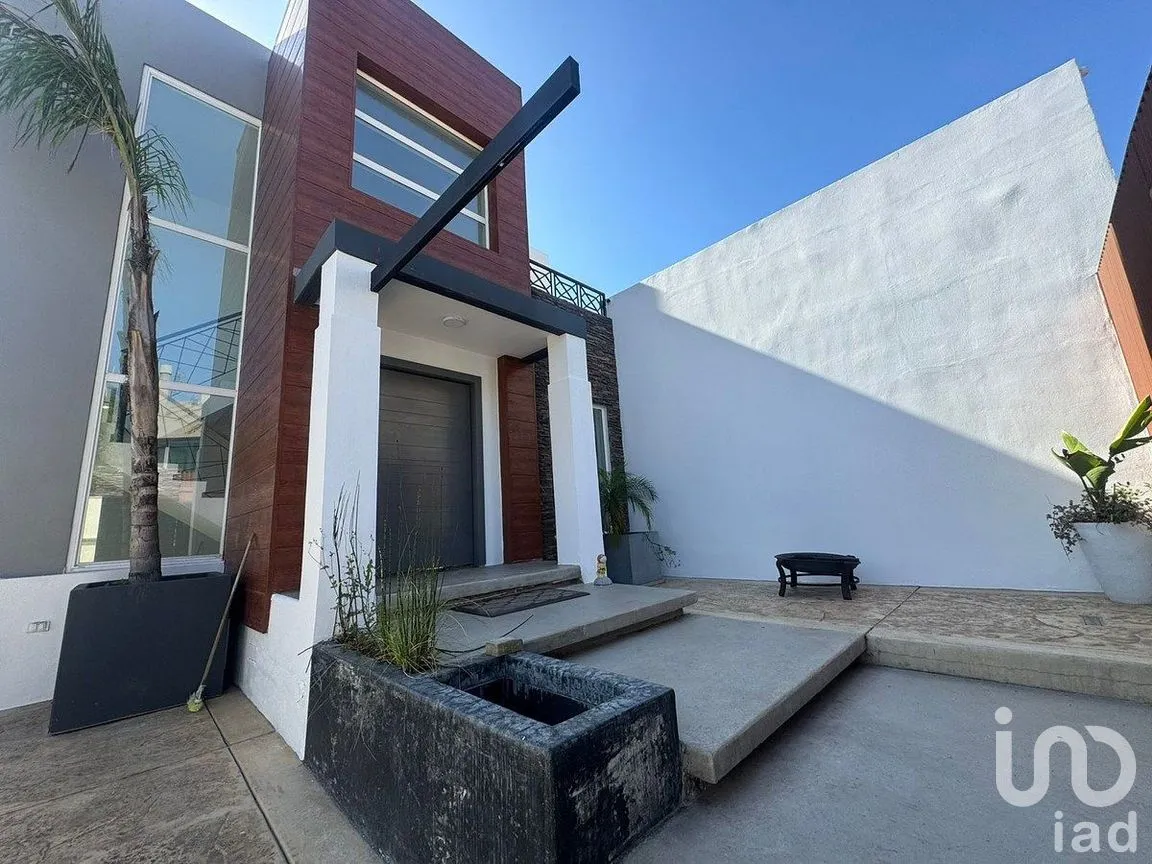Casa en Renta en Cumbres de Juárez, Tijuana, Baja California | NEX-291446 | iad México | Foto 1 de 32