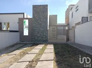NEX-202388 - Casa en Venta, con 3 recamaras, con 3 baños, con 217 m2 de construcción en Real de Juriquilla, CP 76226, Querétaro.