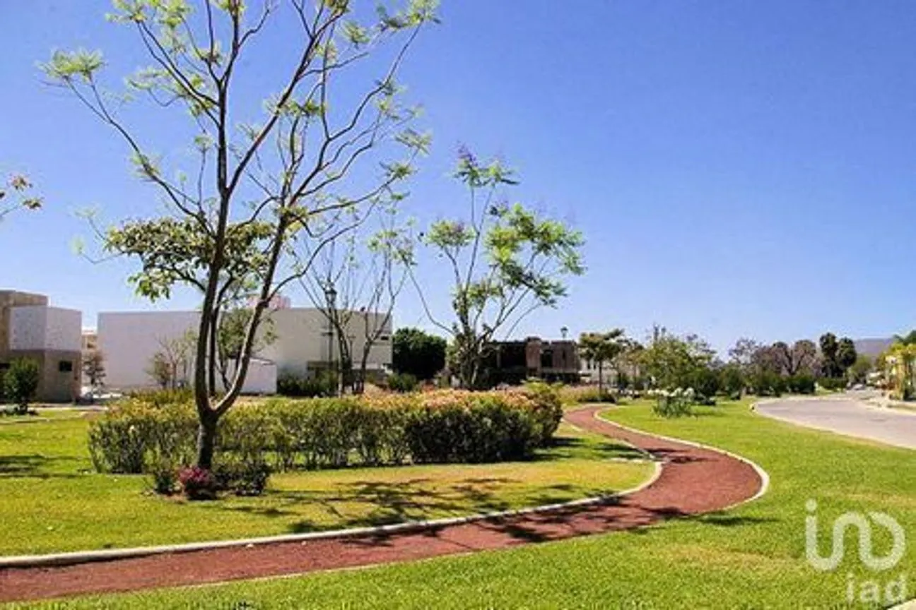 Terreno en Venta en Altozano el Nuevo Querétaro, Querétaro, Querétaro | NEX-228803 | iad México | Foto 2 de 13