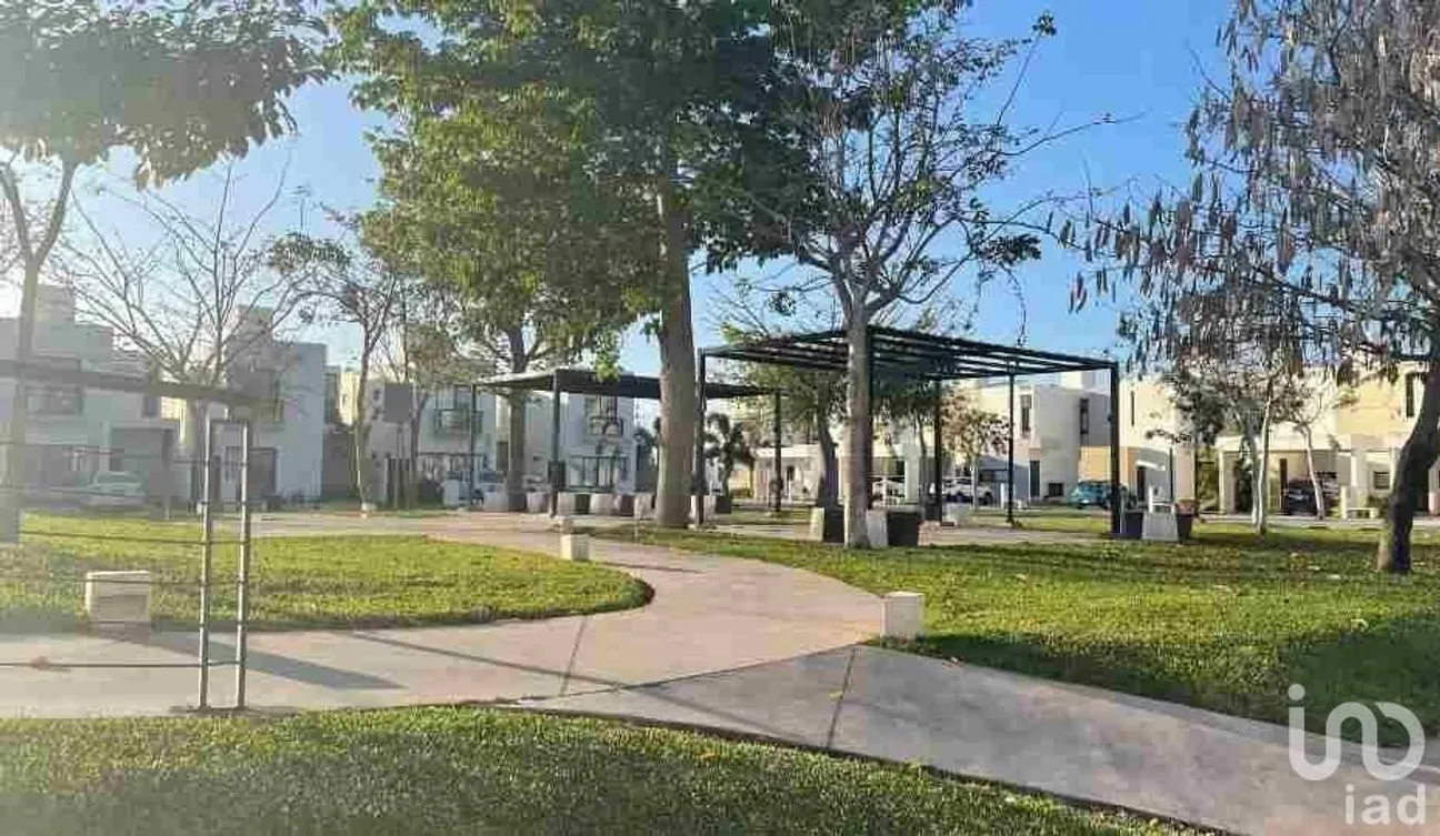 Casa en Renta en Conkal, Conkal, Yucatán | NEX-228918 | iad México | Foto 1 de 8