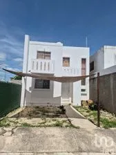 NEX-301259 - Casa en Renta, con 3 recamaras, con 2 baños.