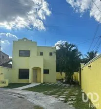 NEX-288660 - Casa en Renta, con 3 recamaras, con 4 baños, con 155 m2 de construcción en Chuburna de Hidalgo, CP 97208, Yucatán.