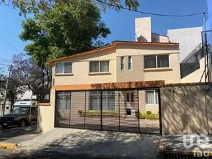 NEX-199284 - Casa en Venta, con 4 recamaras, con 4 baños, con 400 m2 de construcción en Lomas de las Águilas, CP 01730, Ciudad de México.