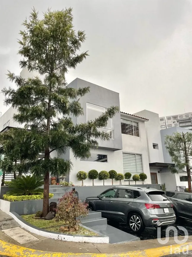 Casa en Venta en Bosque Esmeralda, Atizapán de Zaragoza, Estado De México | NEX-226639 | iad México | Foto 3 de 41