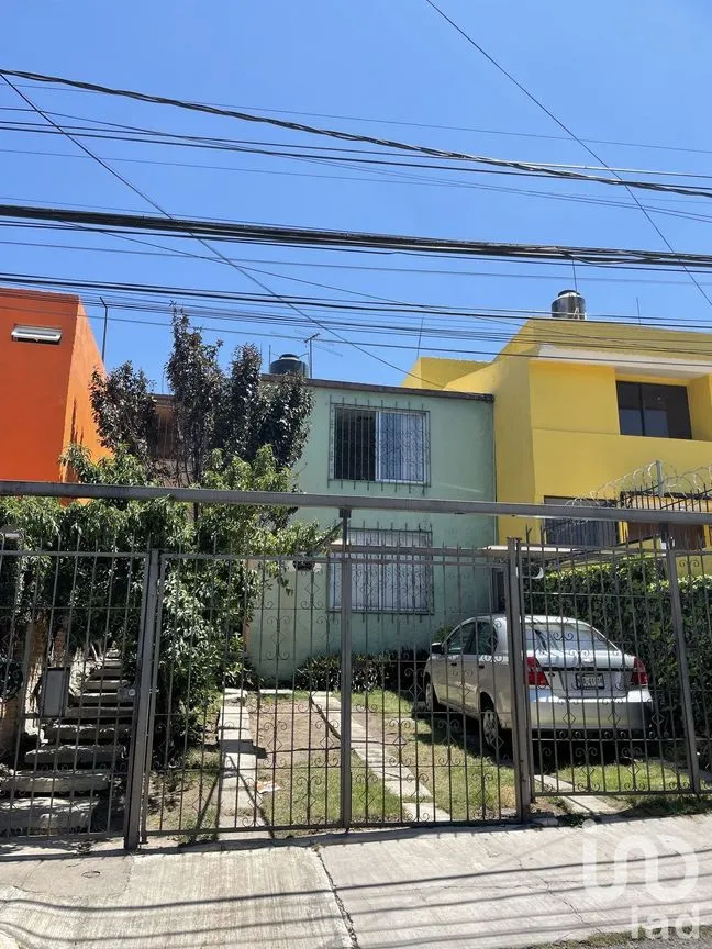 Casa en Venta en Santa Cruz del Monte, Naucalpan de Juárez, Estado De México | NEX-226799 | iad México | Foto 2 de 15