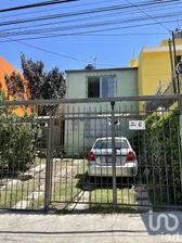 NEX-226799 - Casa en Venta, con 3 recamaras, con 2 baños, con 134 m2 de construcción en Santa Cruz del Monte, CP 53110, Estado De México.