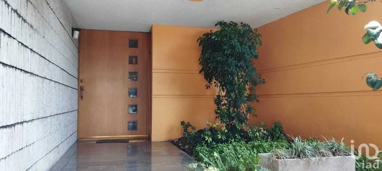Casa en Venta en San Miguel Tecamachalco, Naucalpan de Juárez, Estado De México | NEX-227400 | iad México | Foto 3 de 19