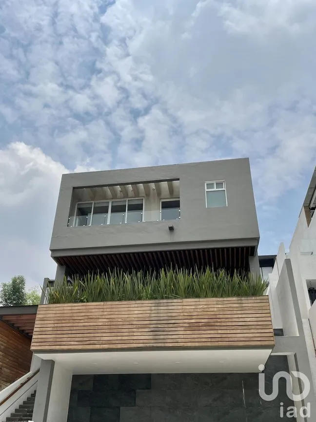 Casa en Venta en Bosque Esmeralda, Atizapán de Zaragoza, Estado De México | NEX-229557 | iad México | Foto 2 de 43