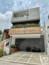 NEX-229557 - Casa en Venta, con 3 recamaras, con 3 baños, con 347 m2 de construcción en Bosque Esmeralda, CP 52930, Estado De México.