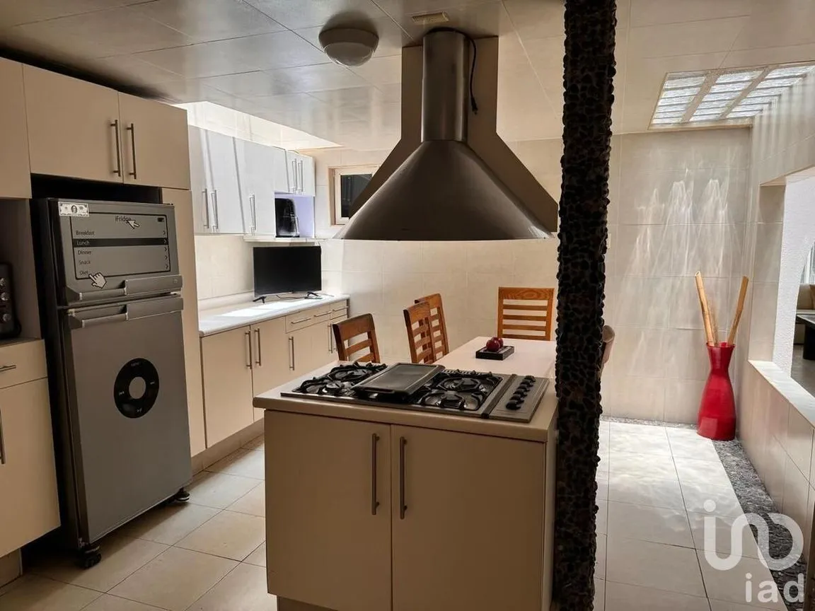 Casa en Venta en Ciudad Satélite, Naucalpan de Juárez, Estado De México | NEX-229816 | iad México | Foto 2 de 12