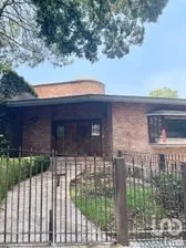 NEX-272538 - Casa en Venta, con 4 recamaras, con 4 baños, con 651 m2 de construcción en Club de Golf Valle Escondido, CP 52937, Estado de México.