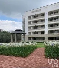 NEX-273655 - Departamento en Venta, con 3 recamaras, con 5 baños, con 252.99 m2 de construcción en Hacienda de Valle Escondido, CP 52937, Estado de México.