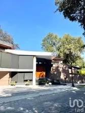NEX-273696 - Casa en Venta, con 4 recamaras, con 4 baños, con 800 m2 de construcción en Club de Golf Valle Escondido, CP 52937, Estado de México.