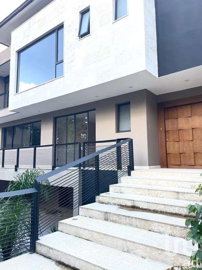 Casa en Venta en Club de Golf Valle Escondido, Atizapán de Zaragoza, Estado de México | NEX-276965 | iad México | Foto 2 de 46