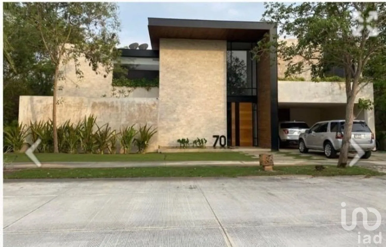 Casa en Venta en Yucatán Country Club, Mérida, Yucatán | NEX-281931 | iad México | Foto 1 de 12